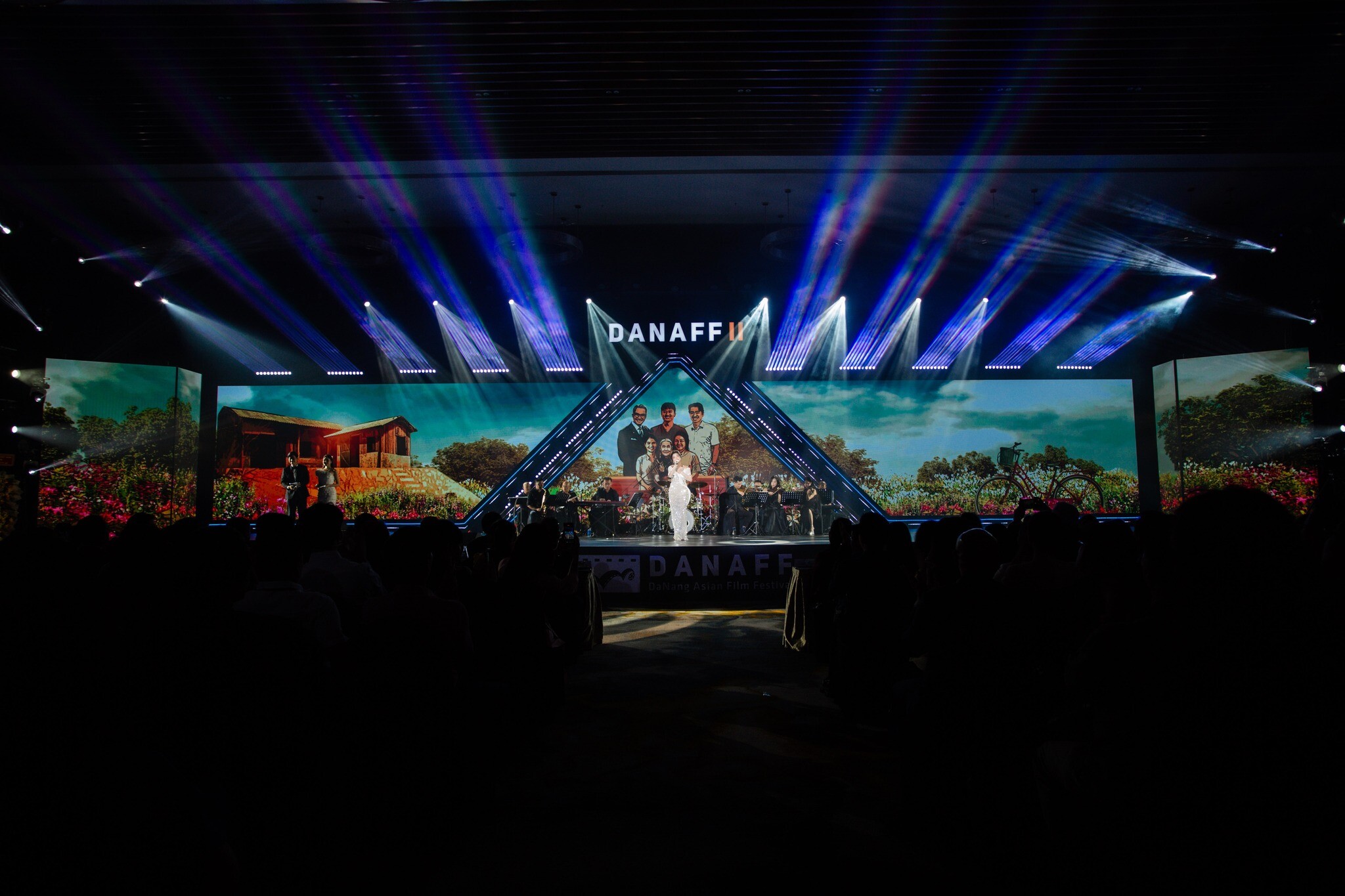 Universe Media Vietnam 9