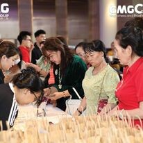 Tập Đoàn Galactic Holdings 2