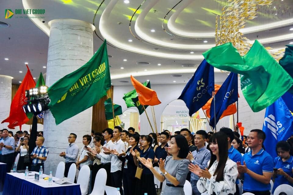 Bất động sản Đất Việt Group 11