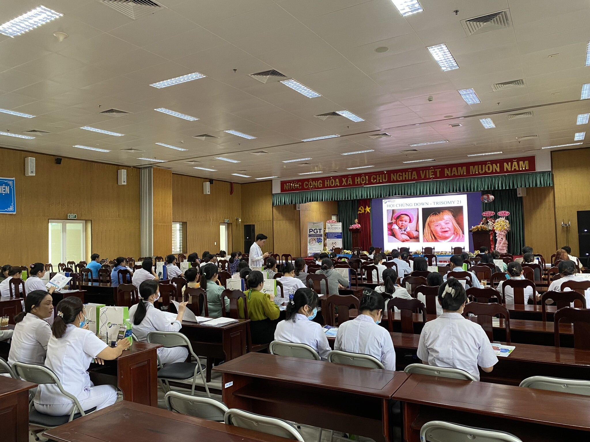 Viện Công Nghệ ADN Và Phân Tích Di Truyền - GENLAB 4