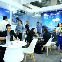 AUX CLOUD COMMERCE 1