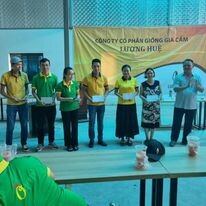 Giống Gia Cầm Lượng Huệ 9