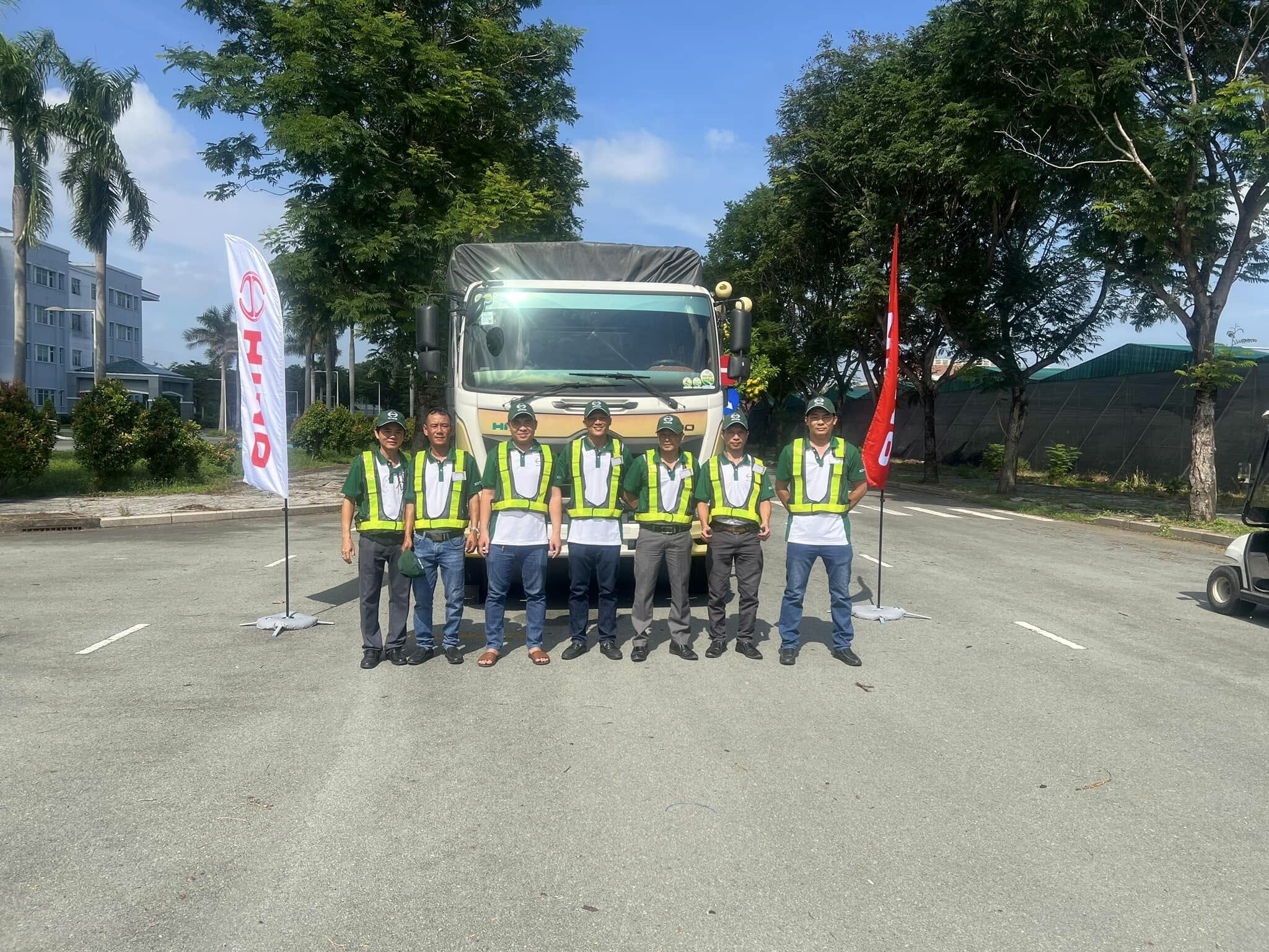 TRƯỜNG VINH HI - NÔ 9