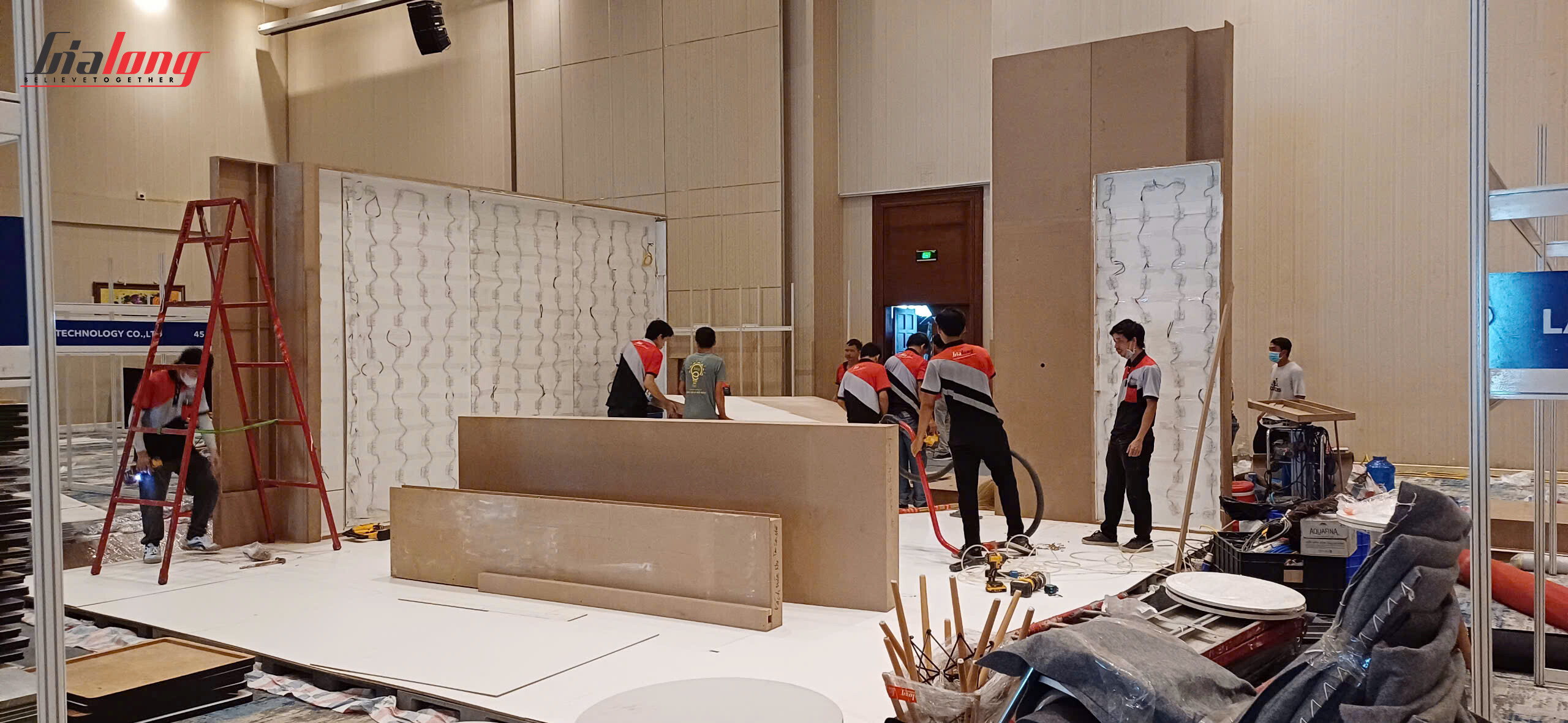 Xây Dựng Và Triển Lãm Gia Long 5