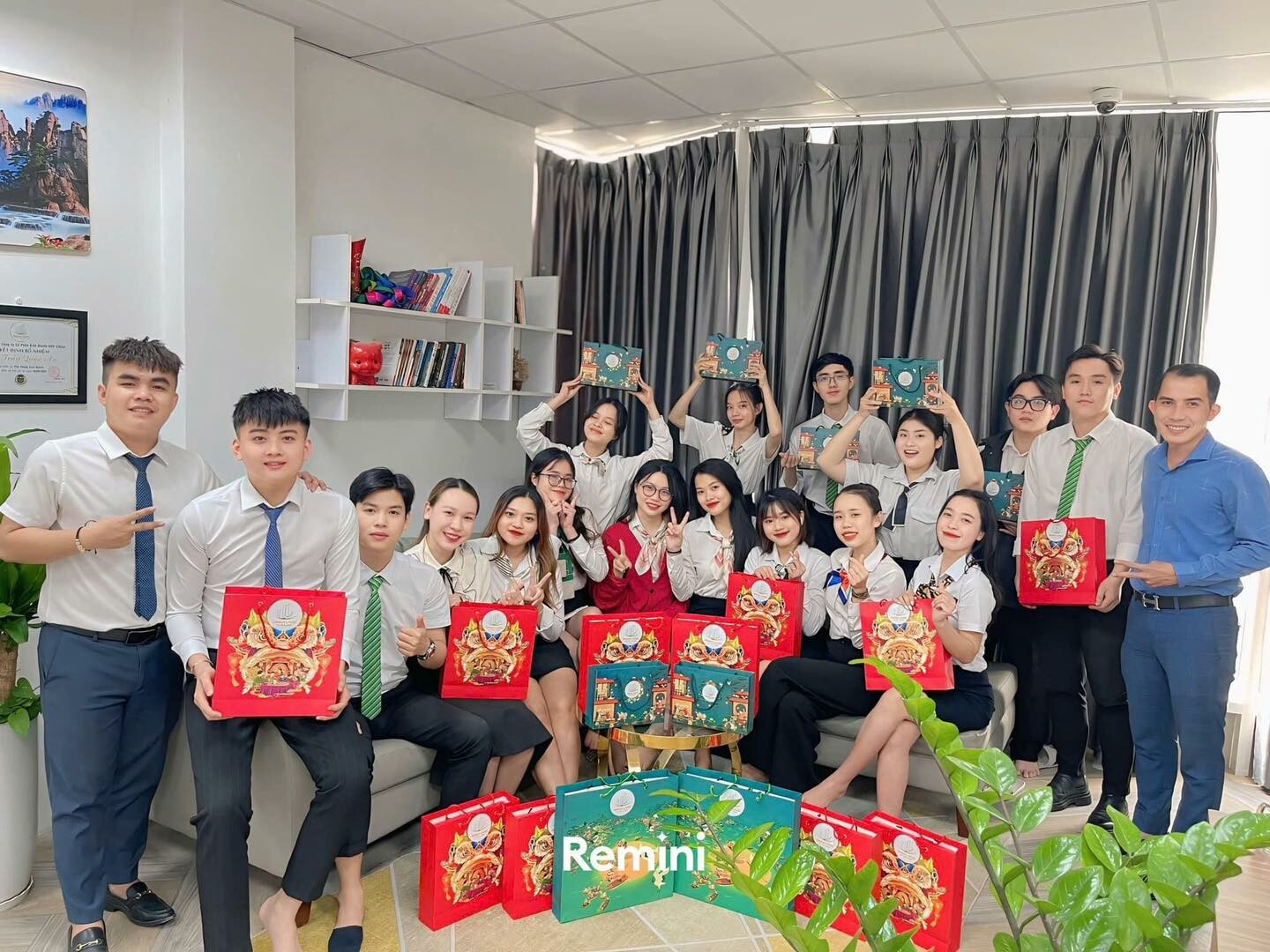 Đầu Tư Và Phát Triển Bất Động Sản Singa 9