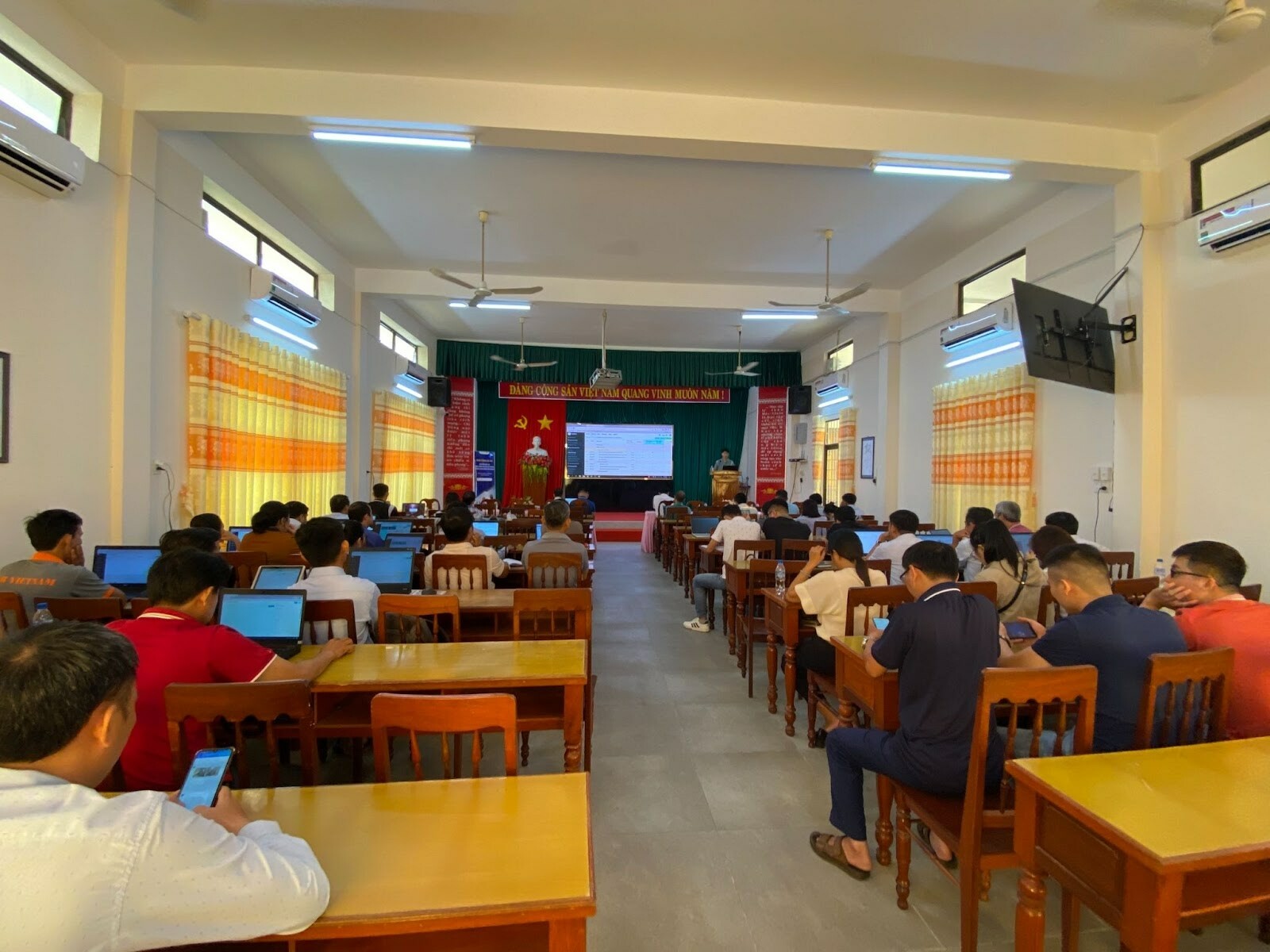 FASTWORK VIỆT NAM 10