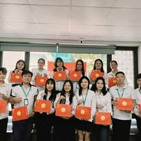 Thương mại dịch vụ và Giải pháp số THT 11