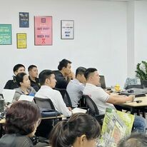 Đại Thắng Holdings 8