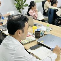 Đại Thắng Holdings 12