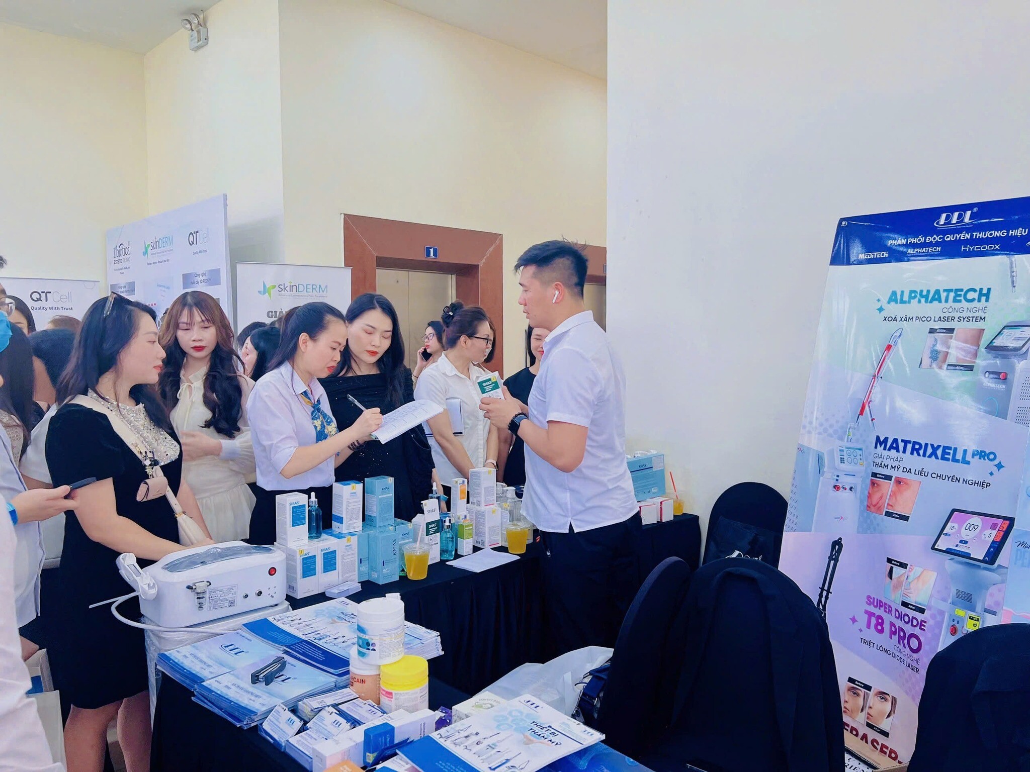 Dịch vụ và Phát triển PPL 4