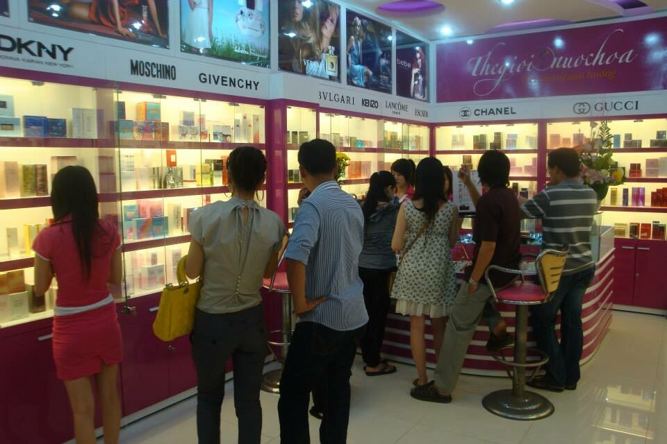 Nước Hoa & Mỹ Phẩm 1