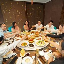 Nhà Hàng Cao Cấp Jade Moon 1