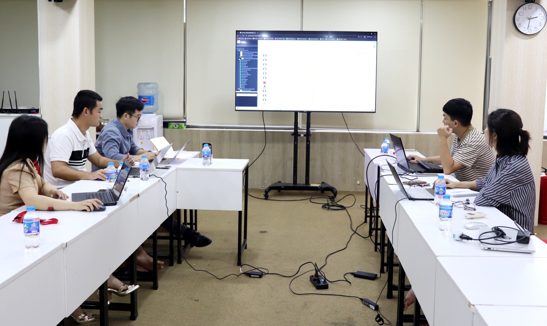 FASTWORK VIỆT NAM 13