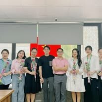 Thương mại dịch vụ và Giải pháp số THT 12