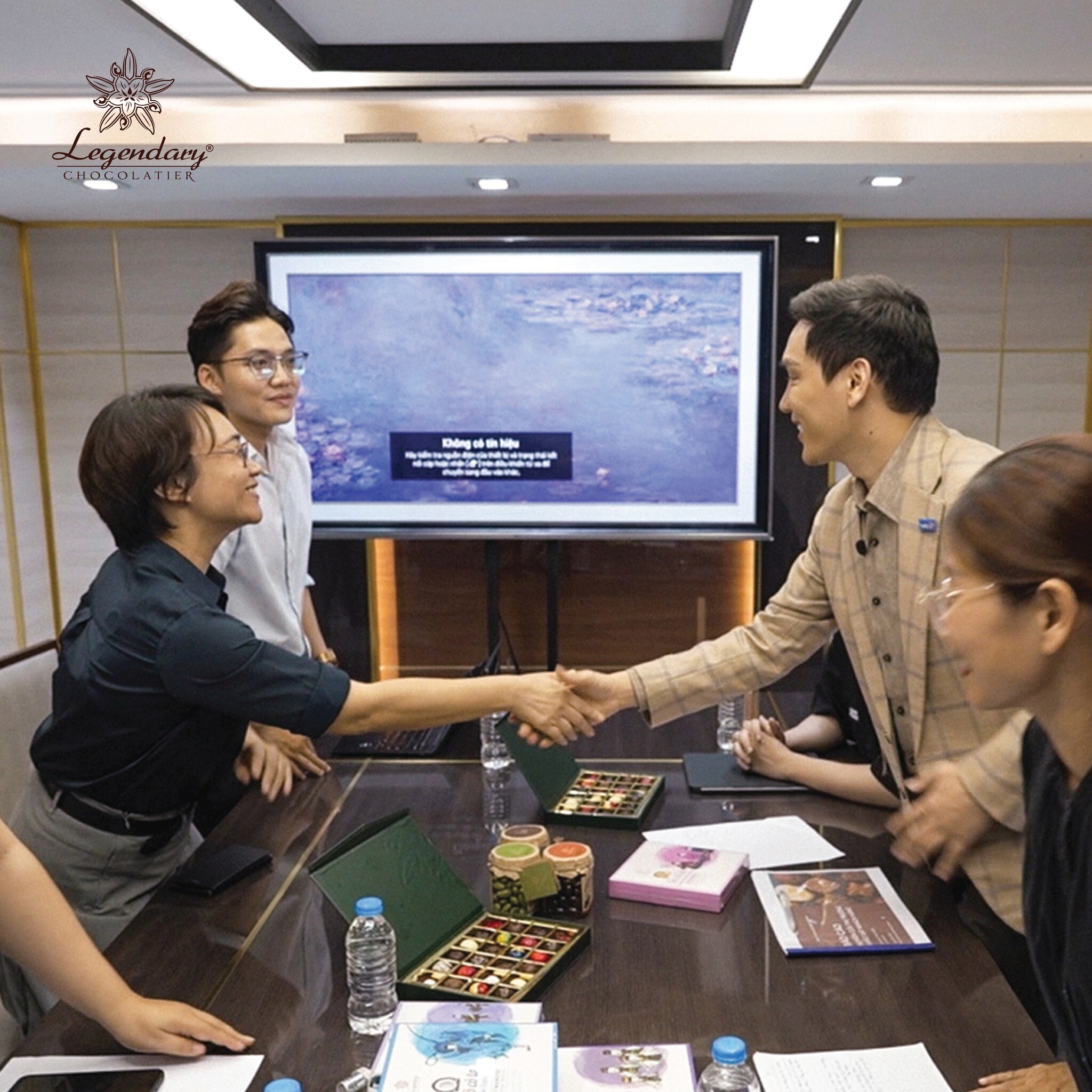 LEGENDARY VIỆT NAM 10