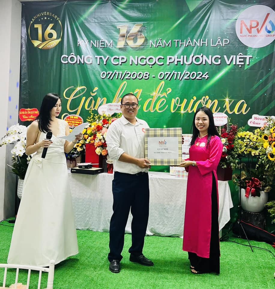 Ngọc Phương Việt 9