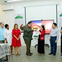 Giống Gia Cầm Lượng Huệ 13