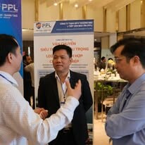 Dịch vụ và Phát triển PPL 7