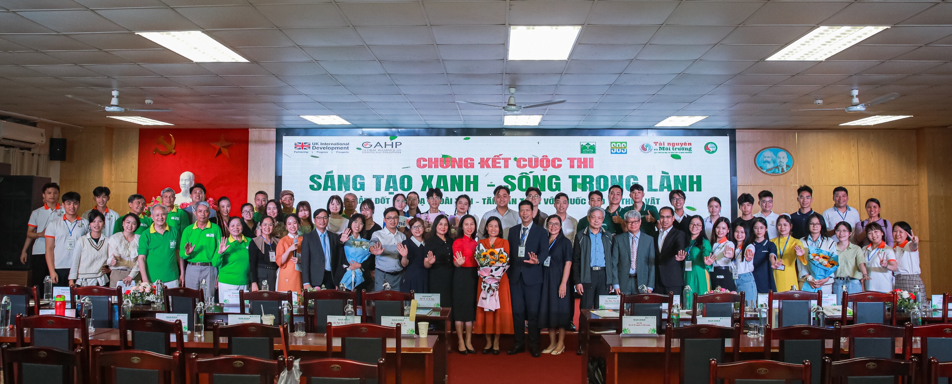 Trung tâm Ứng phó sự cố môi trường Việt Nam 2