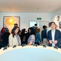 Thương Mại Dịch Vụ Lumi Global 8