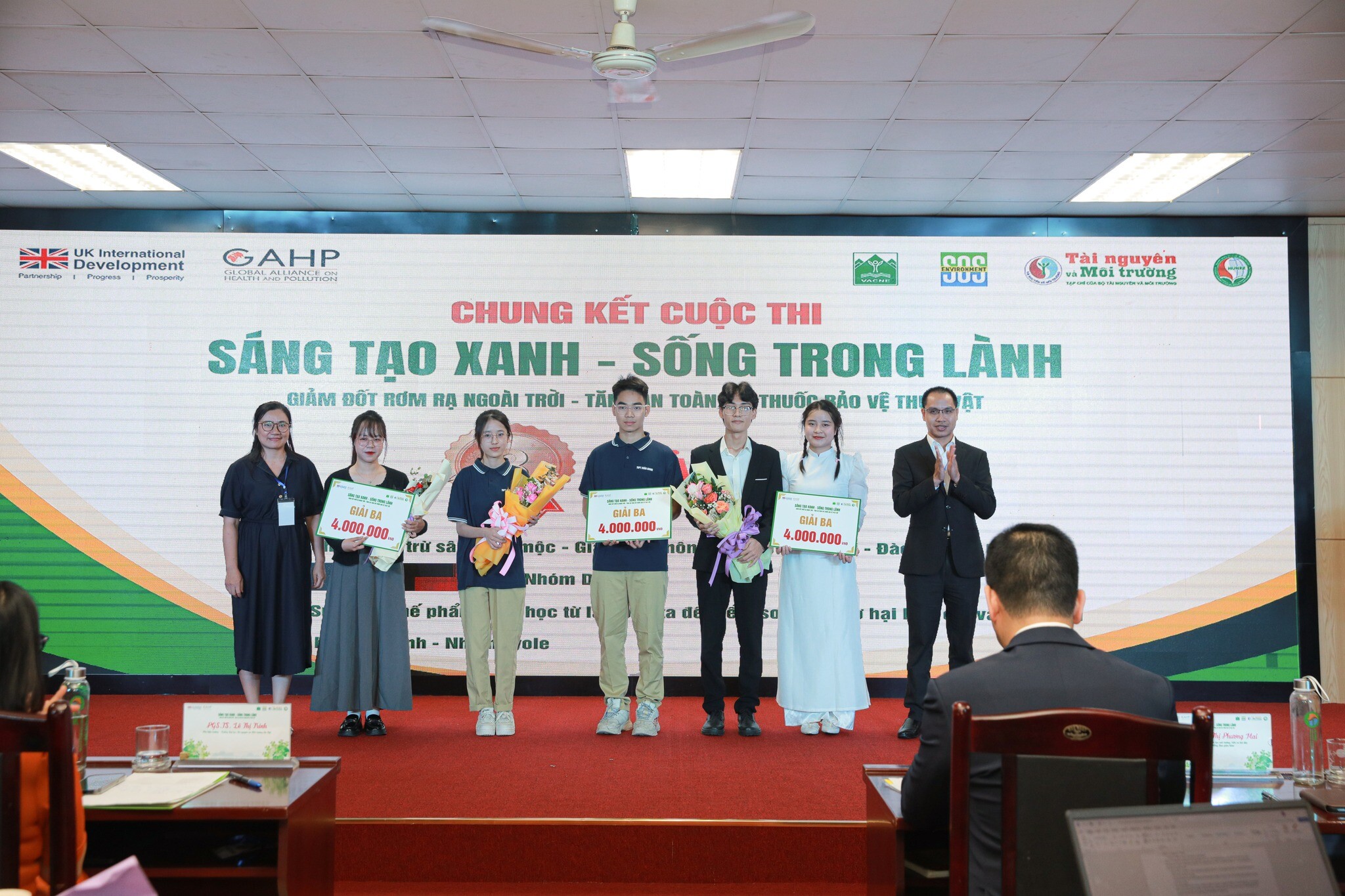 Trung tâm Ứng phó sự cố môi trường Việt Nam 9