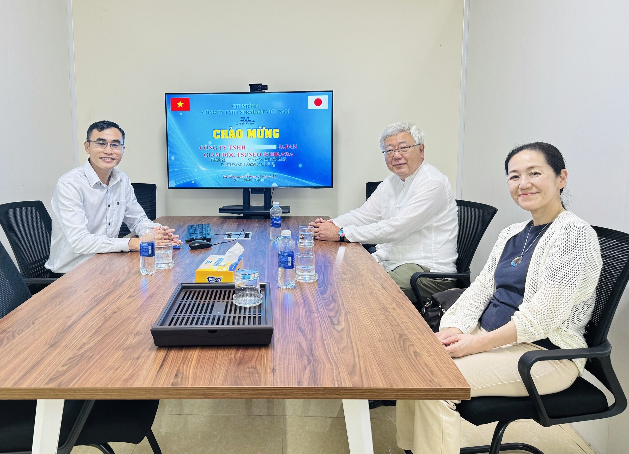 STRAIGHT VIỆT NAM 11