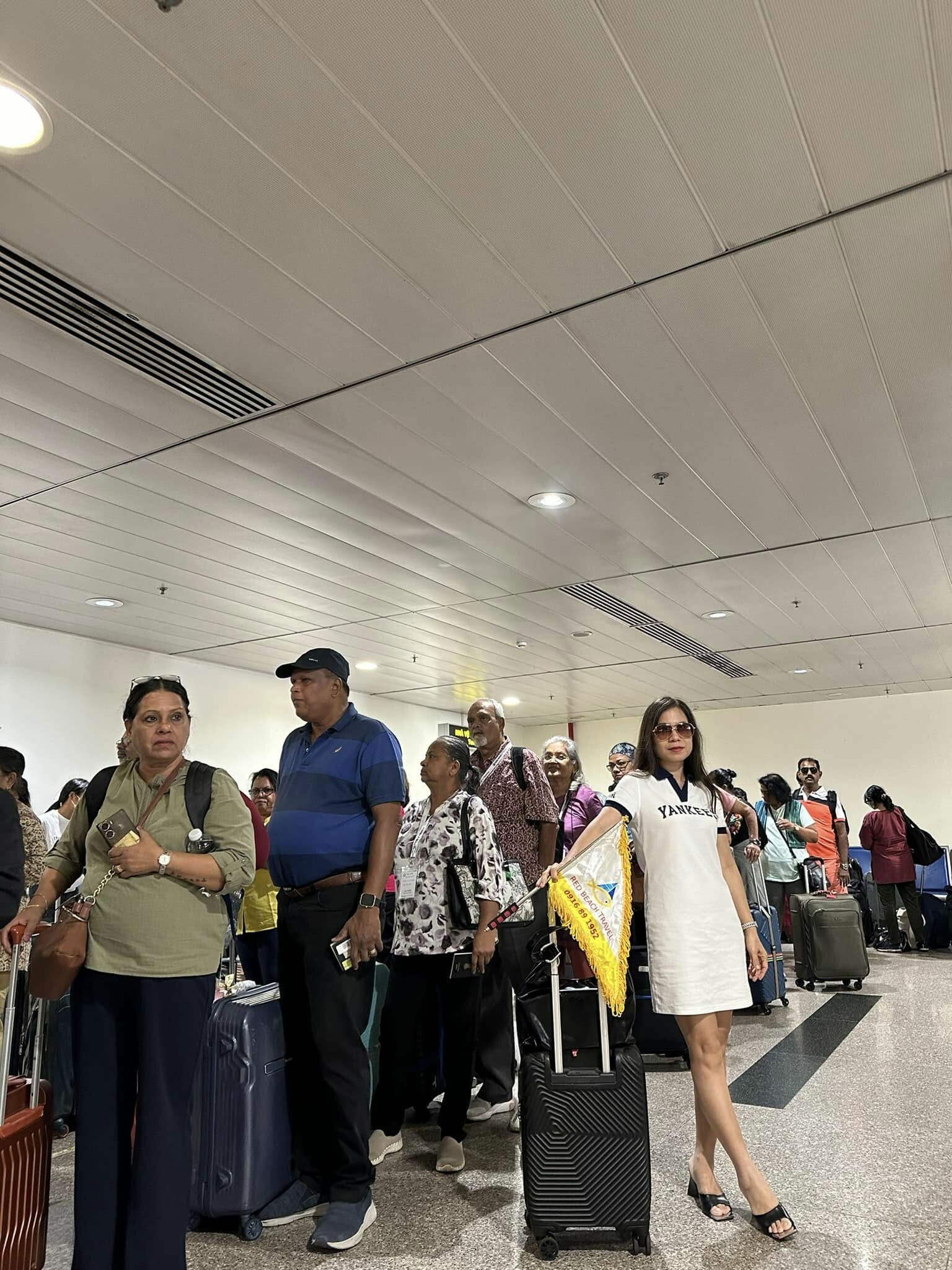 Du lịch Red Beach 7