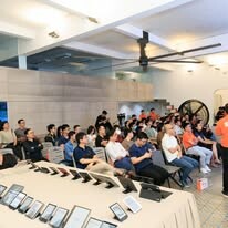 THƯƠNG MẠI ĐIỆN TỬ AKI 5