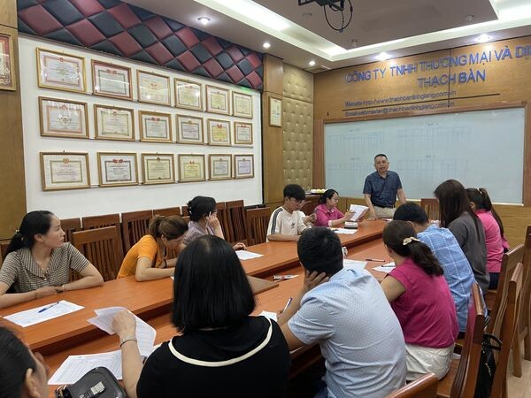 Thương mại và Dịch vụ Thạch Bàn 7