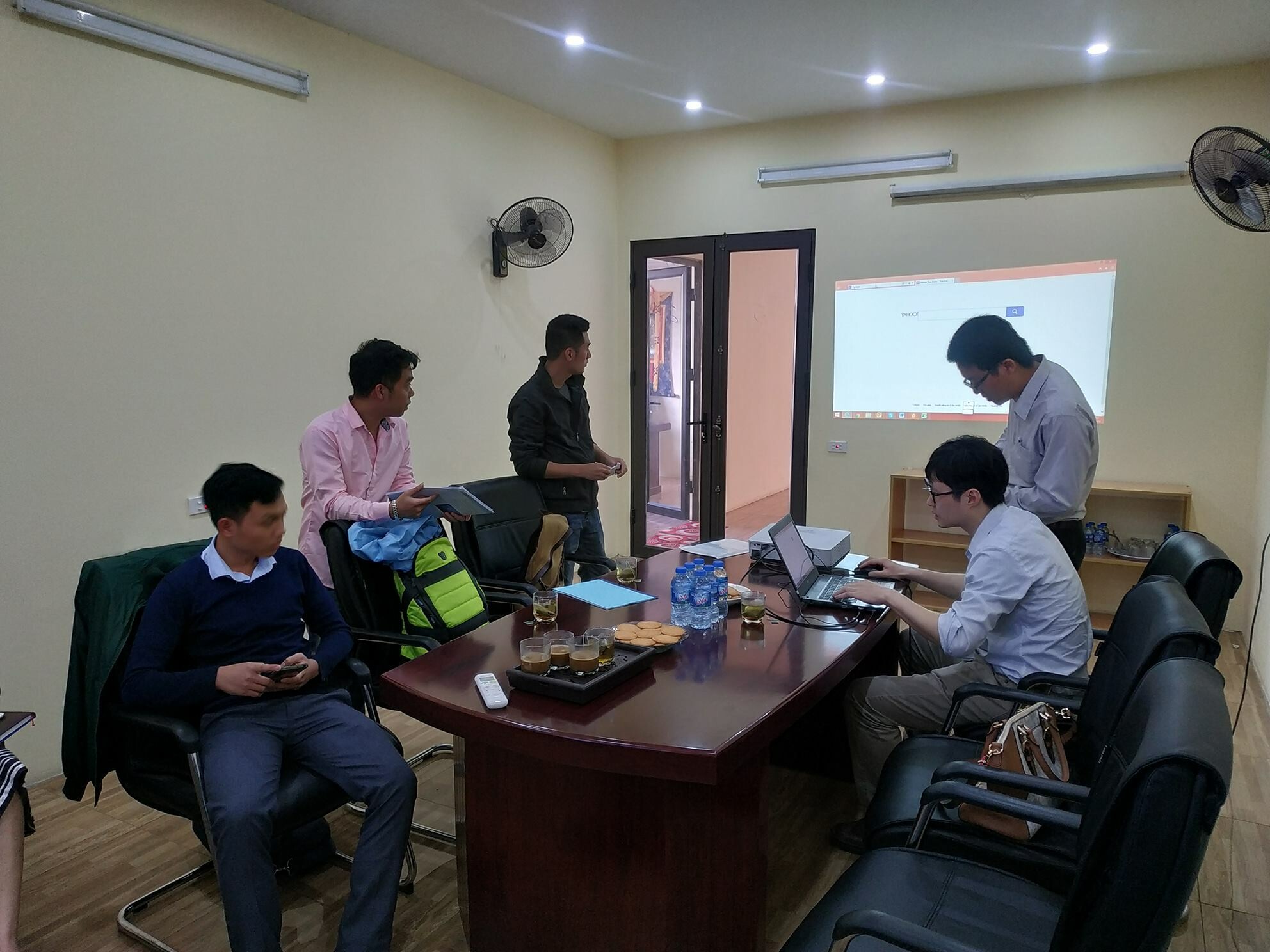 Hóa dầu và Thiết bị công nghiệp Hà Nội 3