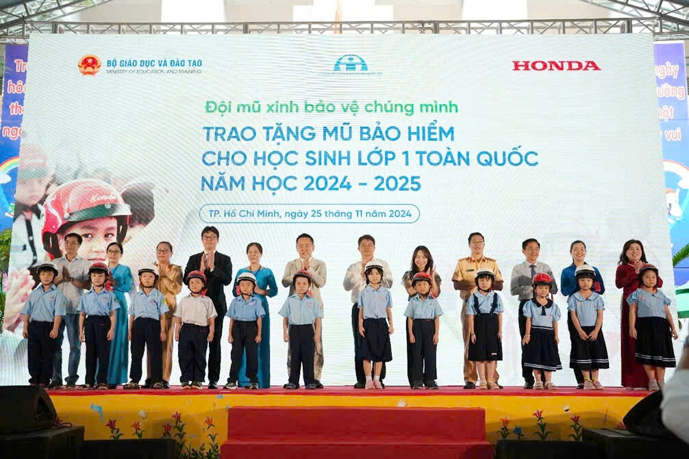 Quảng cáo Thương mại và công nghệp Hà Nội - AIT Advertising 5