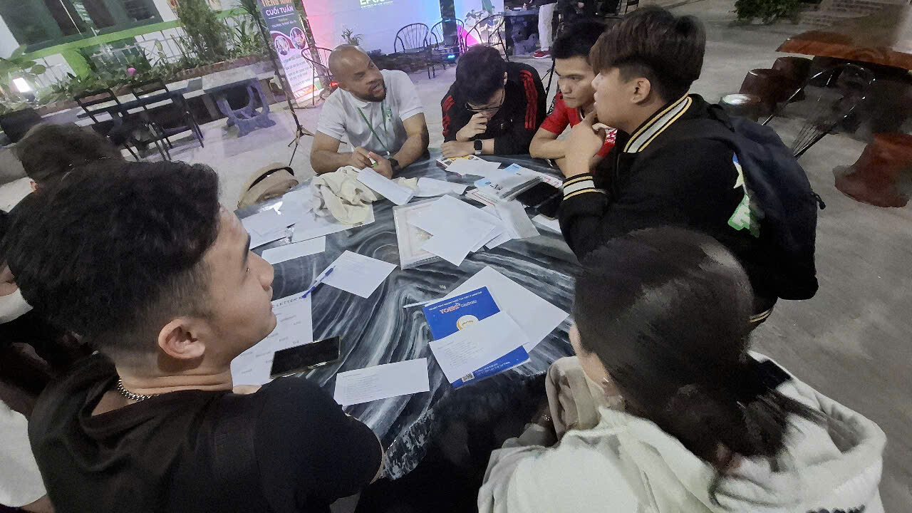 Thương mại và dịch vụ HLV Hải Phòng - HP English Homestay 3