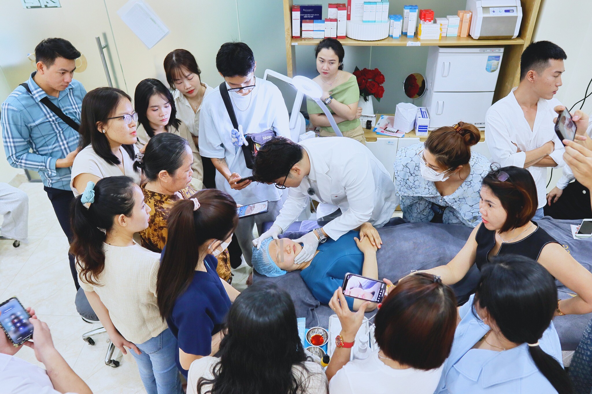 Thiết Bị Thẩm Mỹ Osaka 3