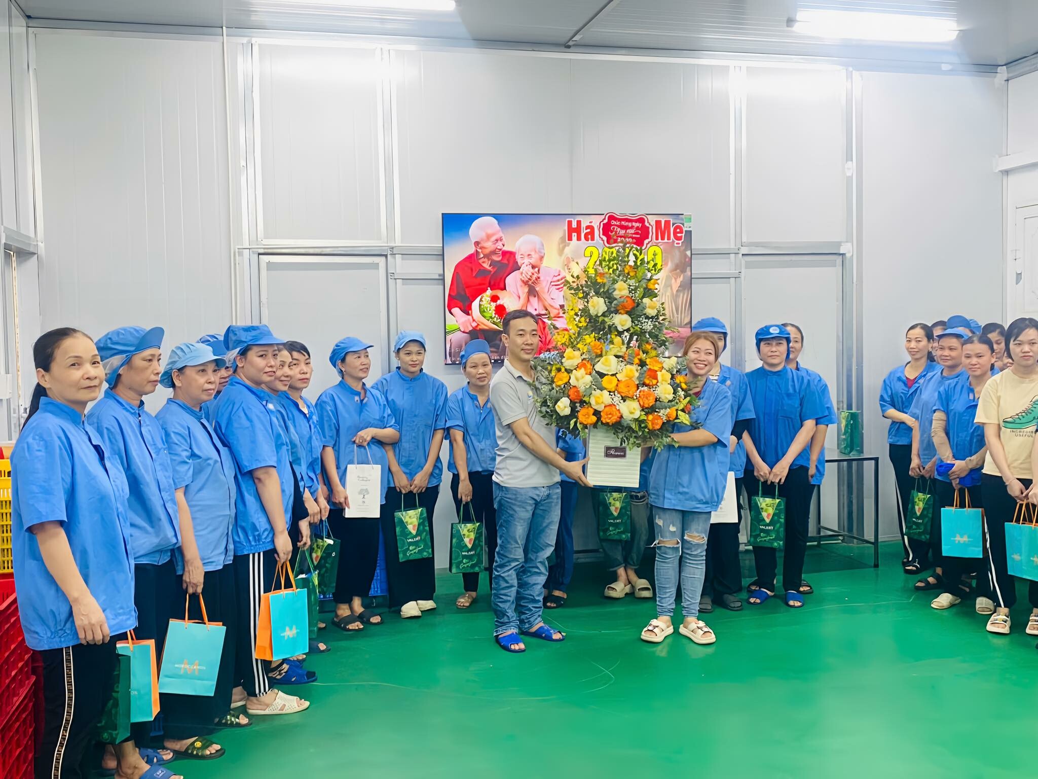 Xuất Nhập Đại Long 6