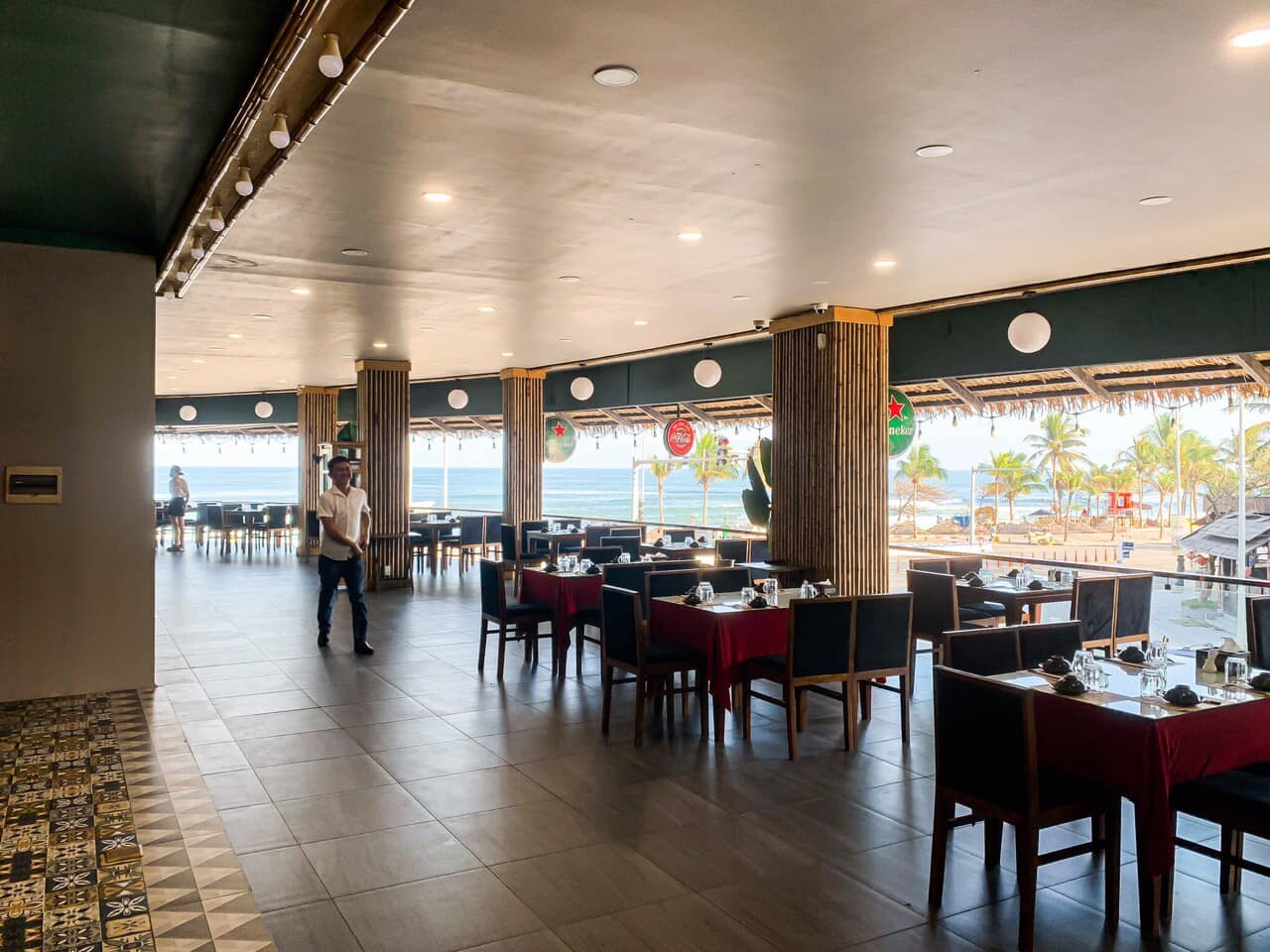 Nhà Hàng Hải Sản Làng Cá 6