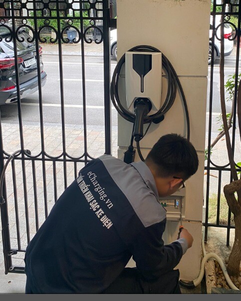 Công Ty TNHH Echrging 4