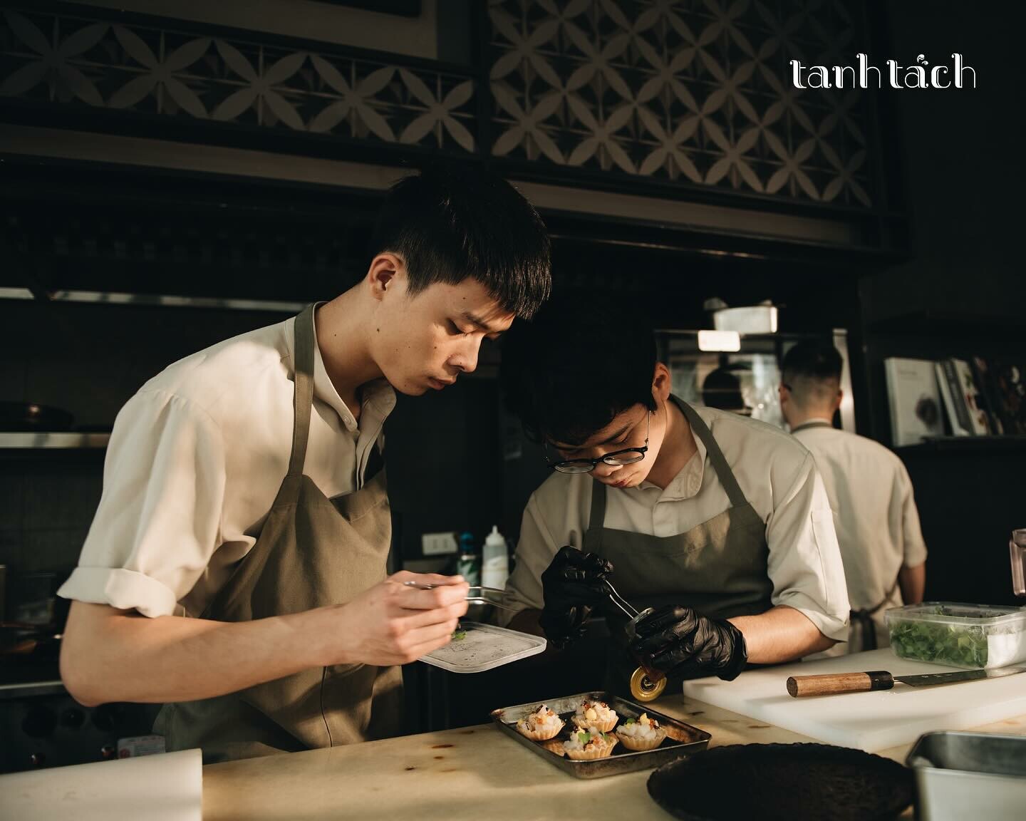 Tanh Tách - Seafood Society 1