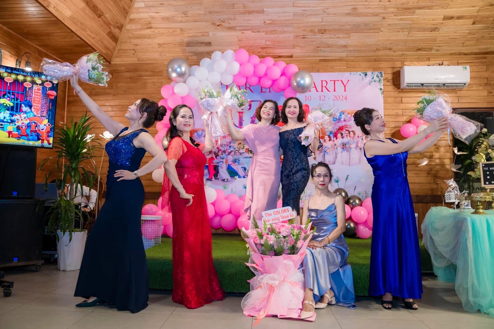 VẠN CHÀI RESTAURANT 4