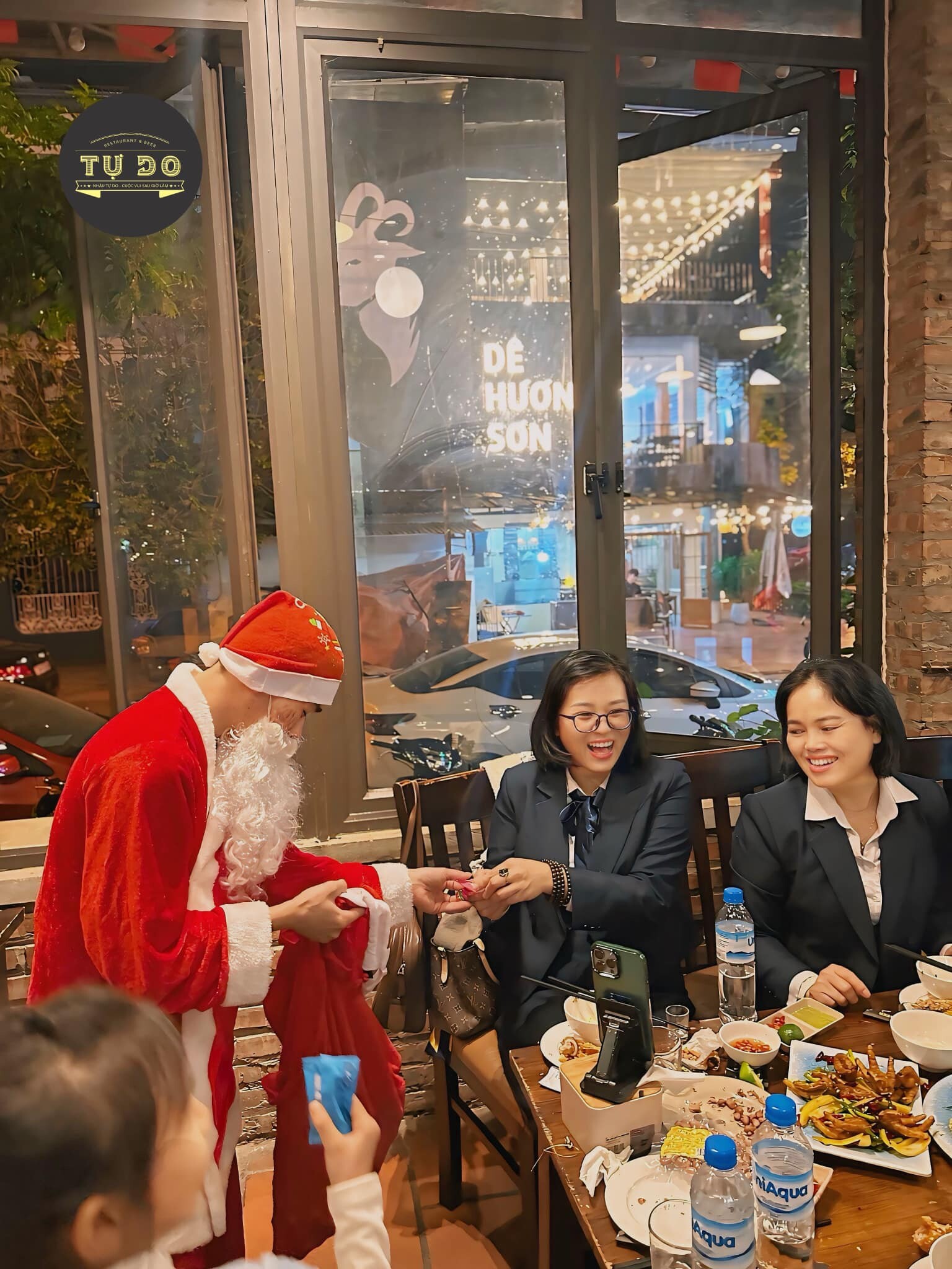 Tự Do Restaurant & Beer 2