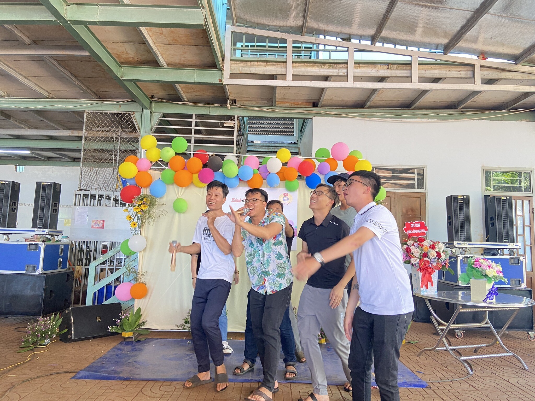 DAI HOANG KIM GROUP 9