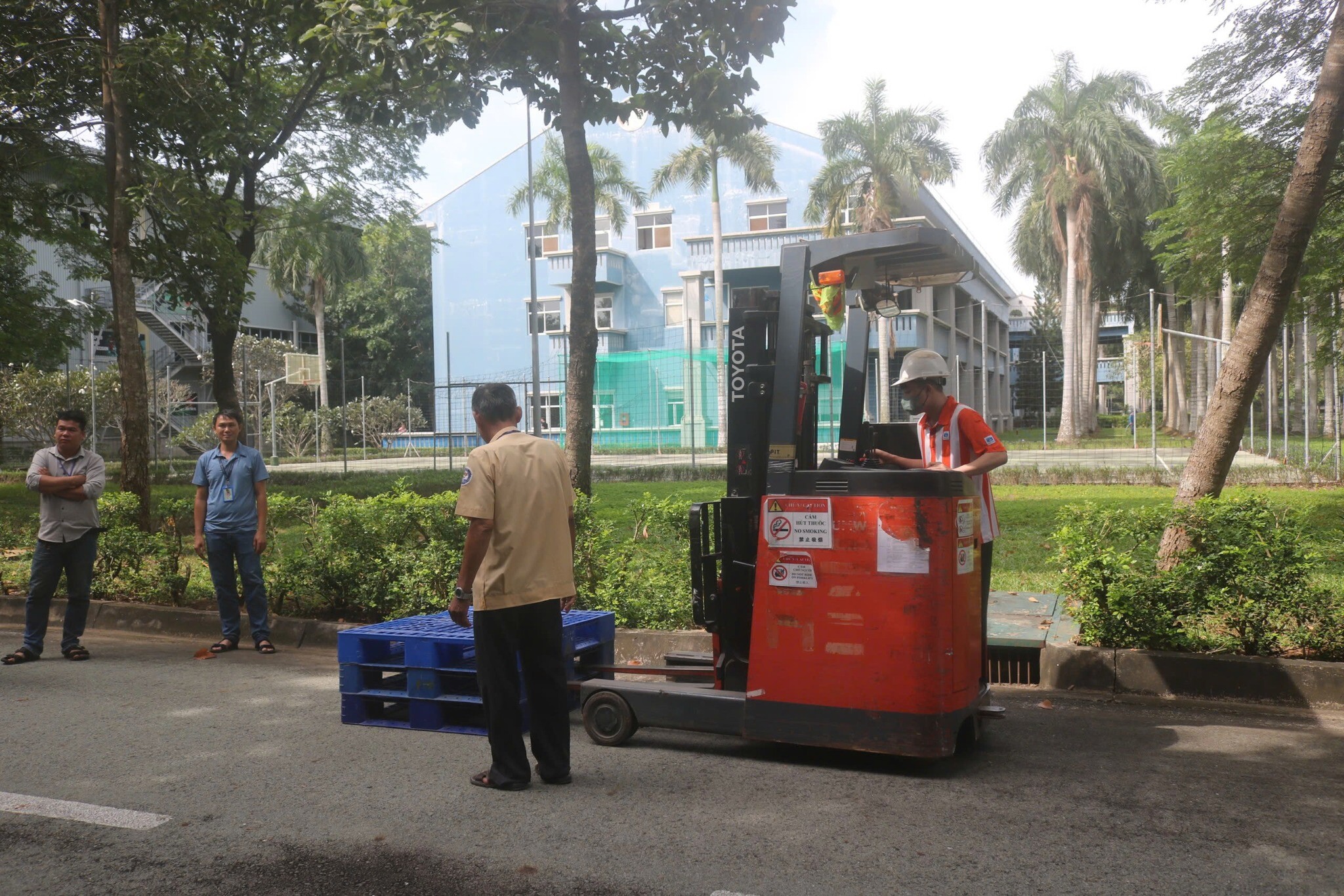 QUỐC TẾ ALL WELLS VN 3