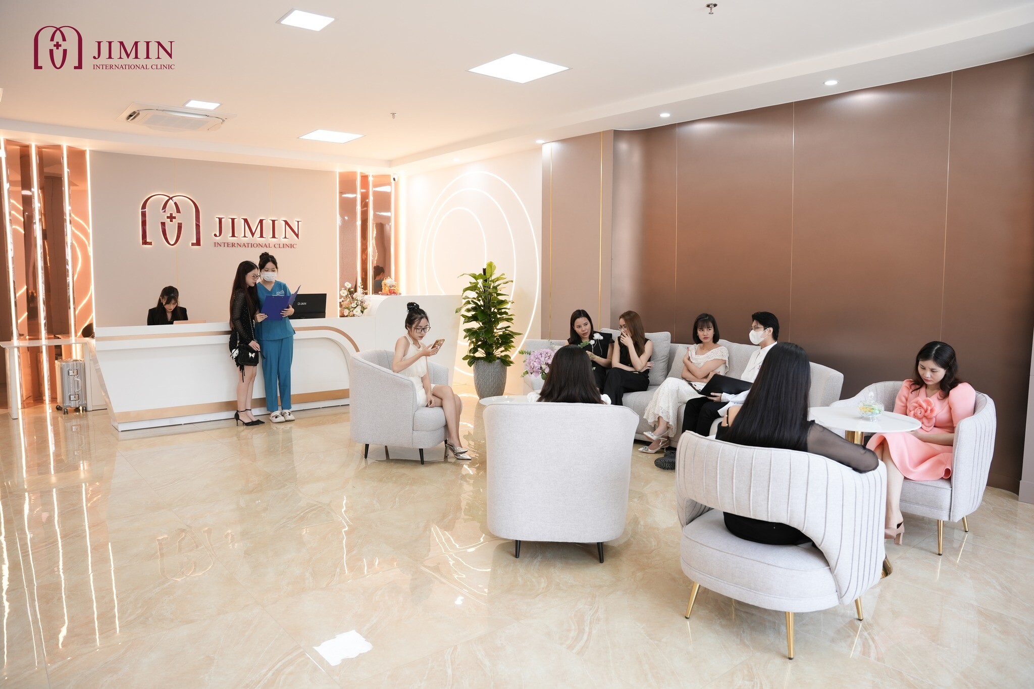 ĐẦU TƯ VÀ PHÁT TRIỂN THẨM MỸ JIMIN 3