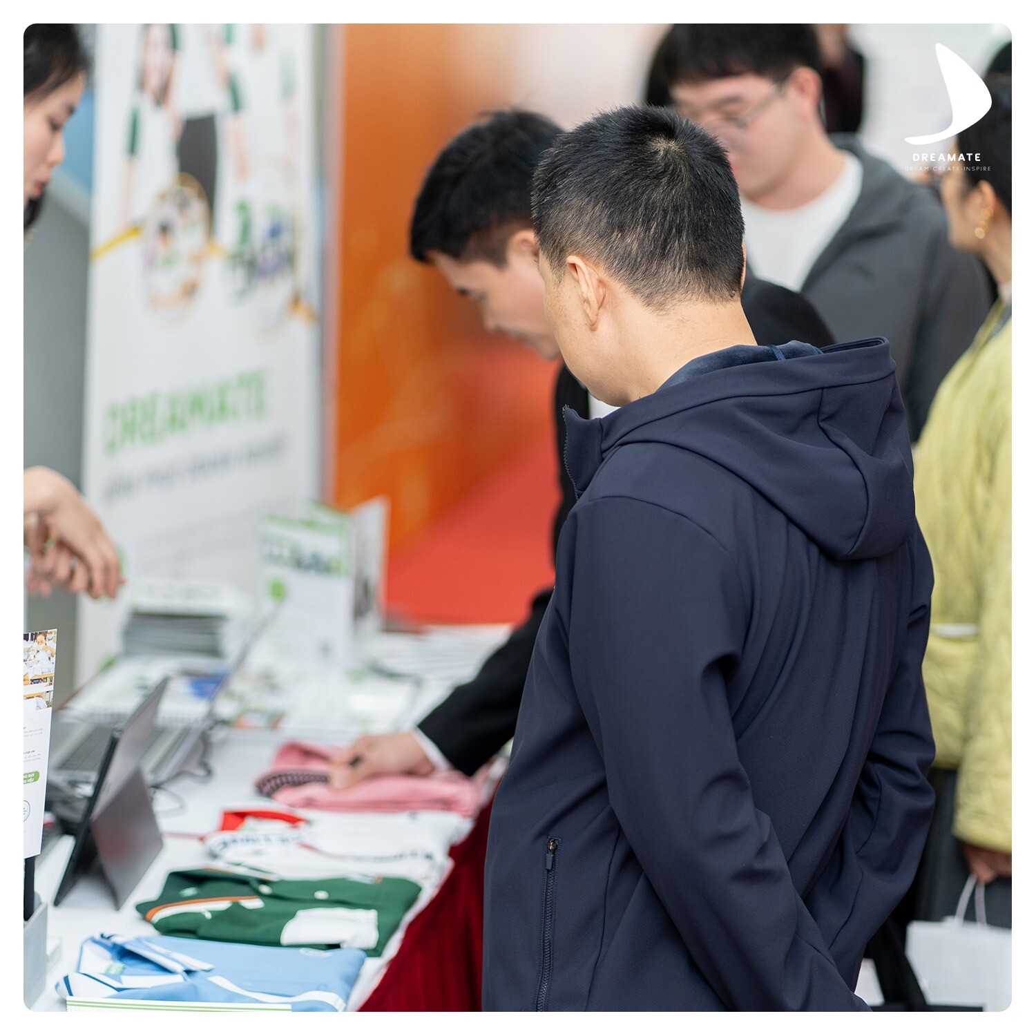 SẢN XUẤT VÀ XUẤT NHẬP KHẨU CÁNH BUỒM XANH - Dreamate Uniform 9