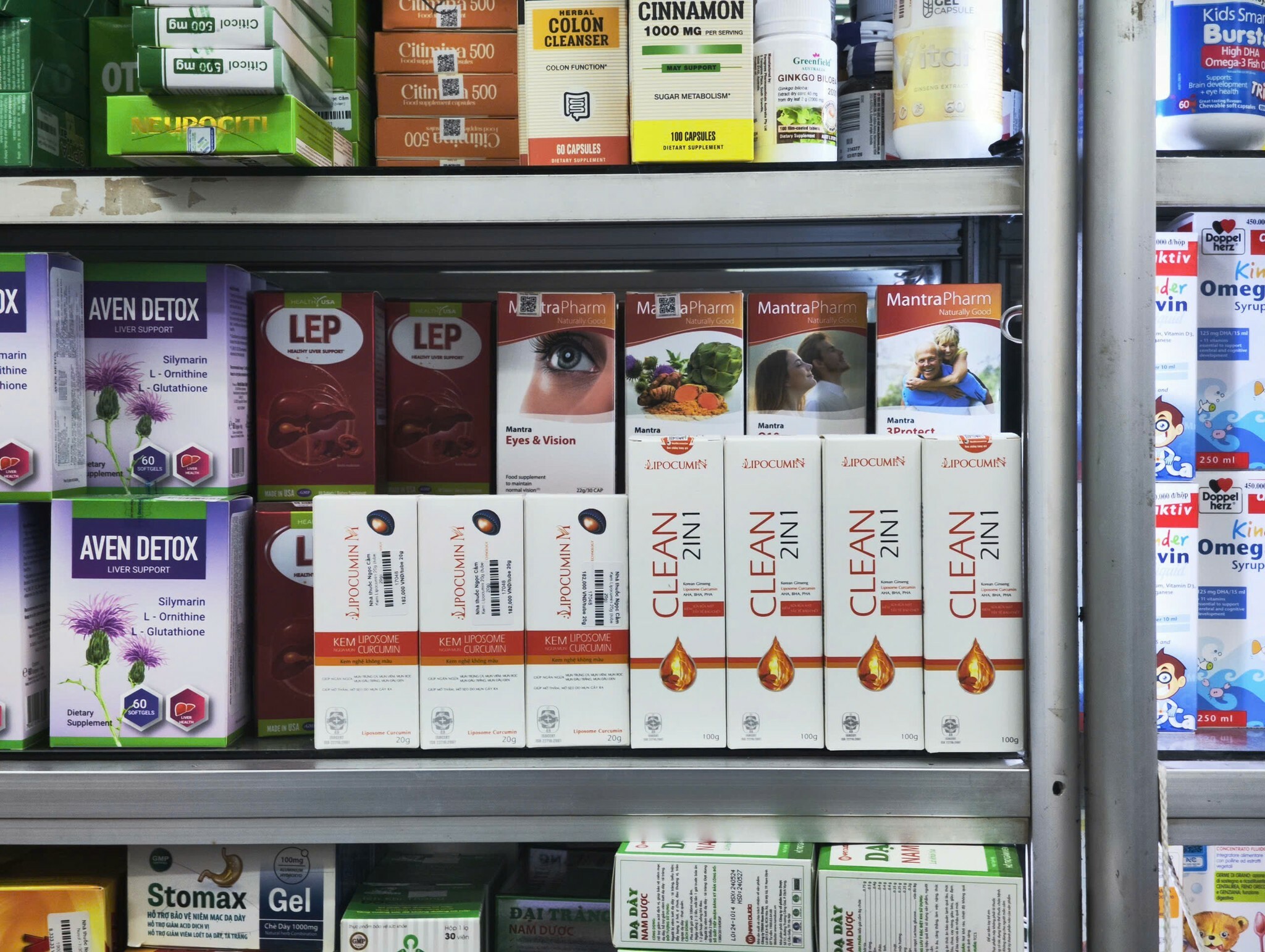 DƯỢC MỸ PHẨM LIPOCUMIN 4