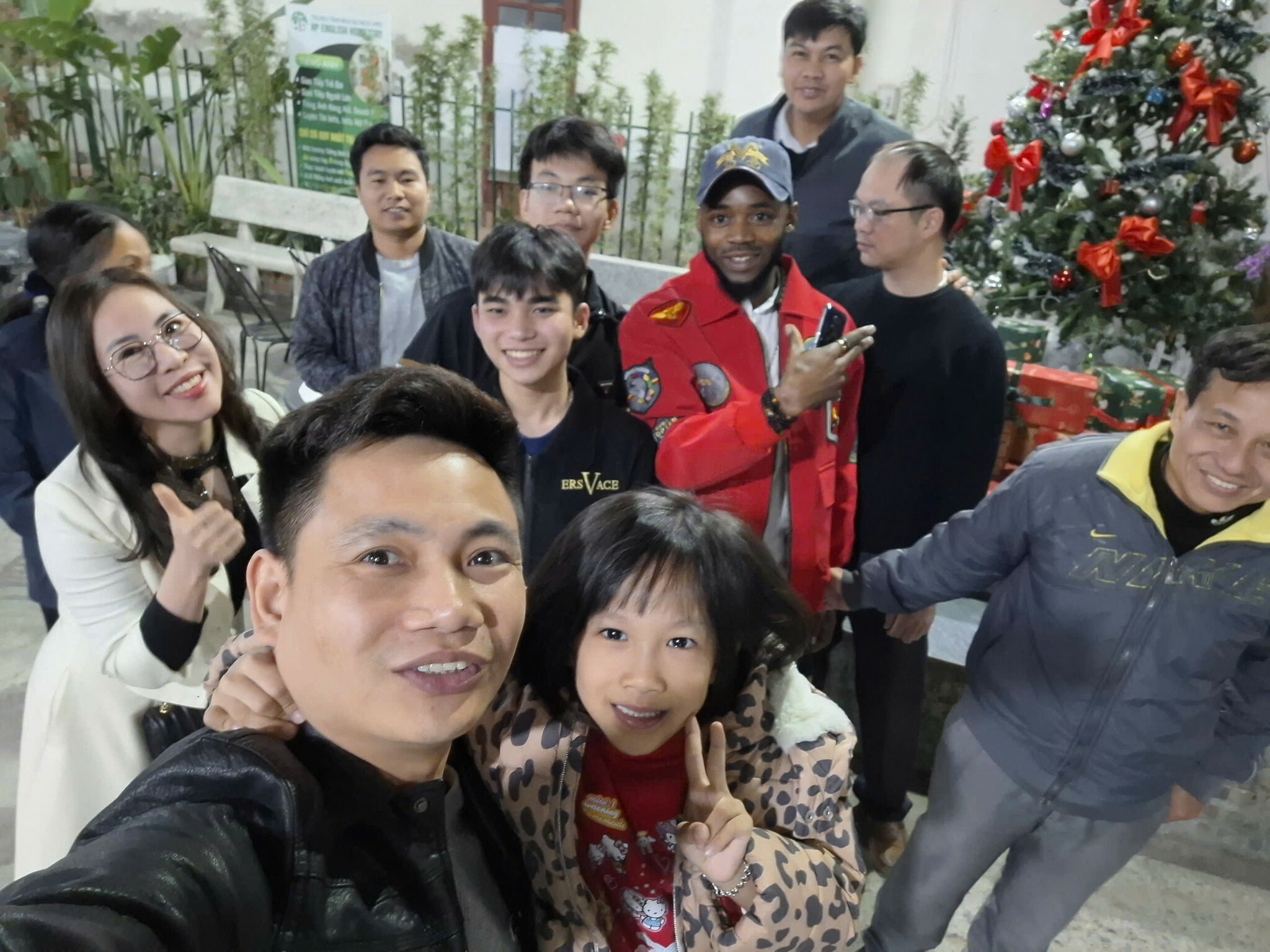 Thương mại và dịch vụ HLV Hải Phòng - HP English Homestay 9