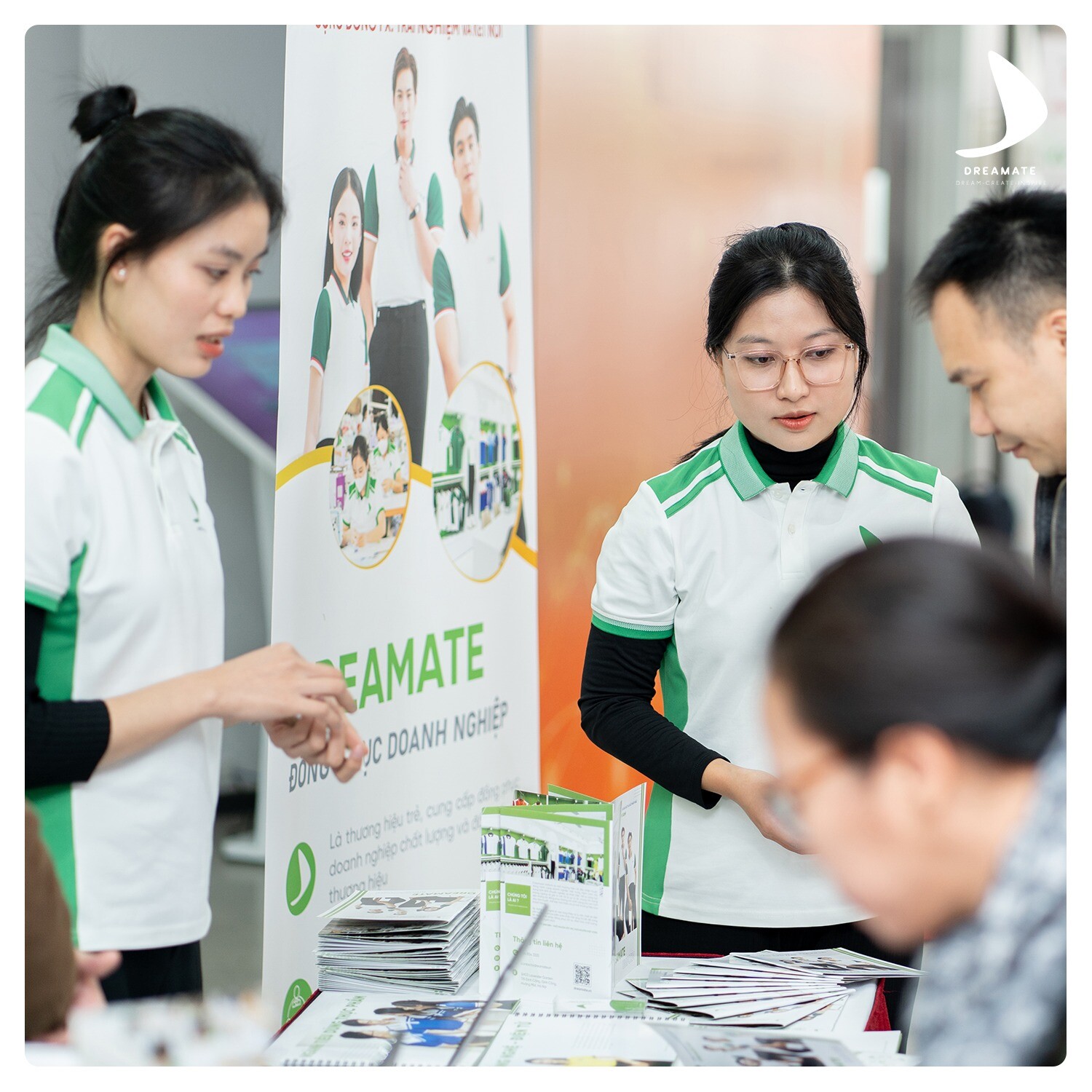 SẢN XUẤT VÀ XUẤT NHẬP KHẨU CÁNH BUỒM XANH - Dreamate Uniform 2