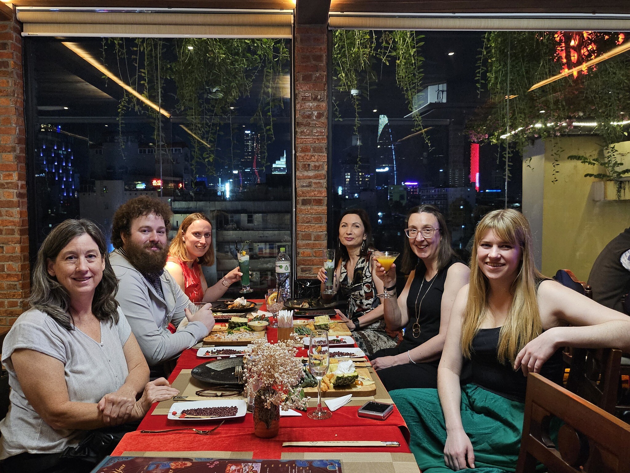 KHÁCH SẠN ĐỨC VƯỢNG 10