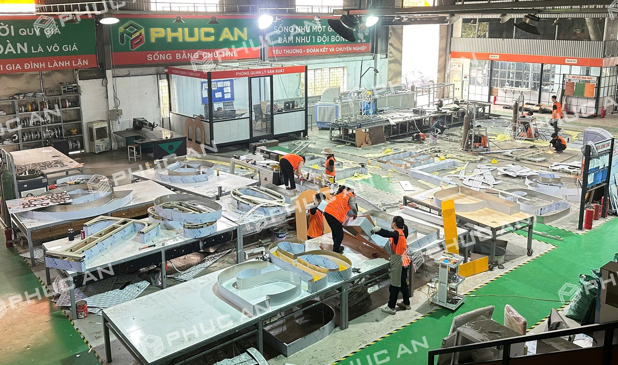 Quảng Cáo Và Nội Thất Phúc An 4