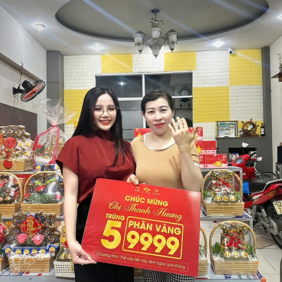 TẬP ĐOÀN YẾN NA 10