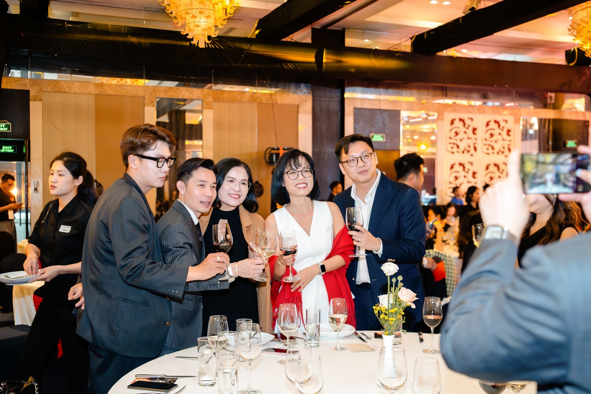 Tanh Tách - Seafood Society 10